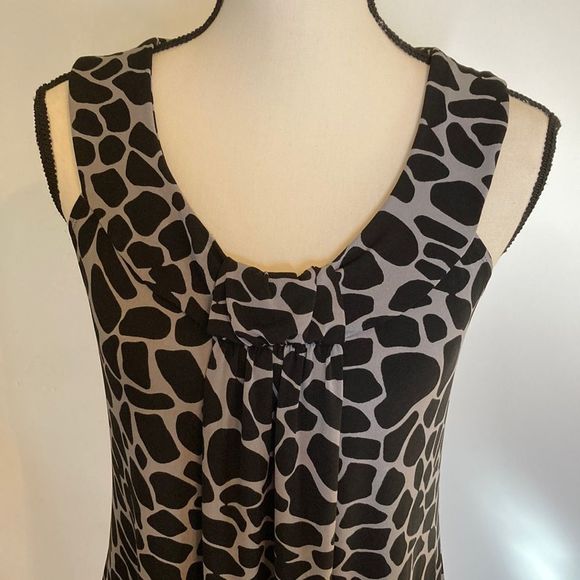 EN FOCUS STUDIO Dress Black & Gray Animal Print Shift Dress - Picture 2 of 12